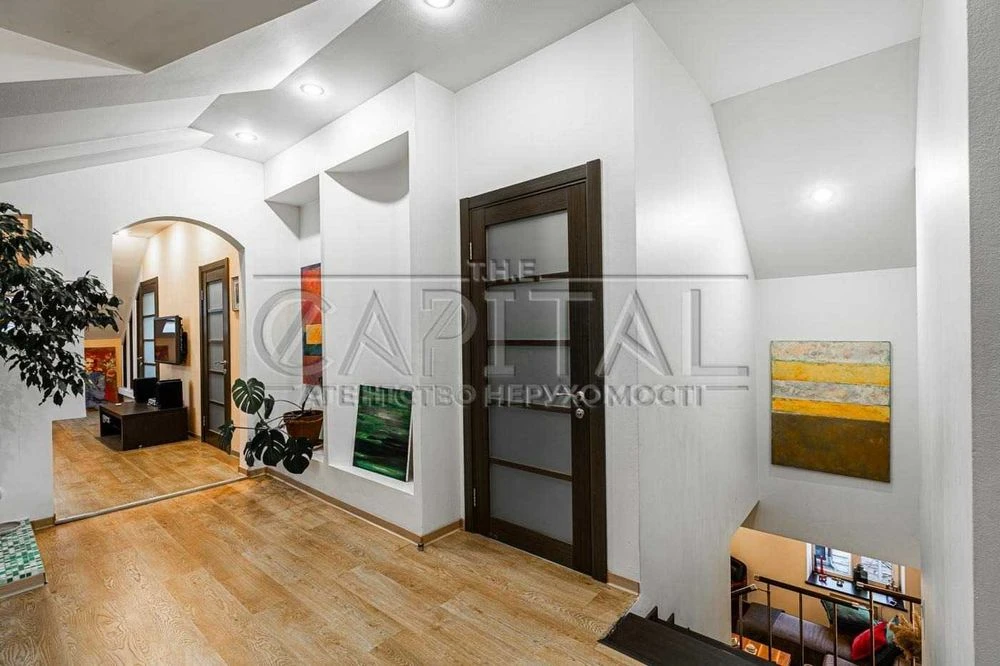 Продаж / Квартира / Подільський район / вул. Ярославська, 30