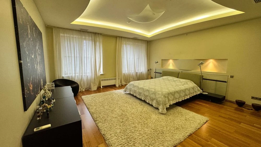 Продам квартиру премиум класса, с ремонтом, в центре.