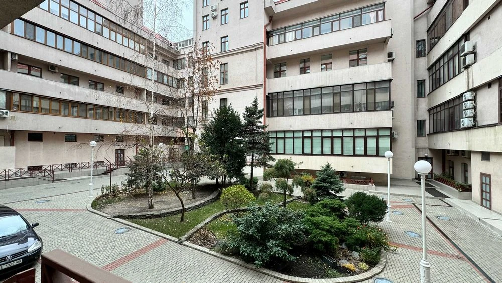 Продам квартиру премиум класса, с ремонтом, в центре.