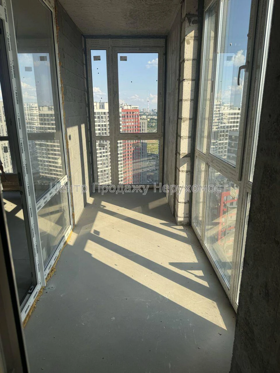 Продаж 2-кімн. квартири, 69 м², 24/26 пов, ЖК Варшавський Пл