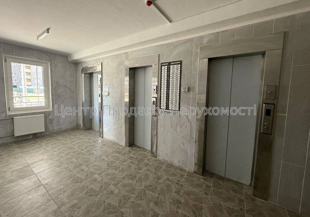 Продаж 1-к квартири 61 м² в ЖК Деснянський, Київ, 3/25 пов.