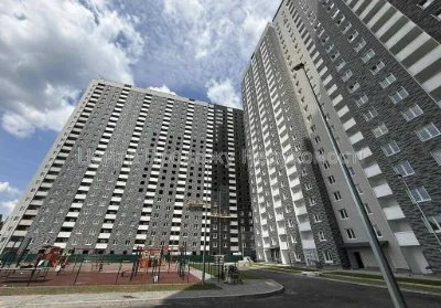Продаж 1-к квартири 61 м² в ЖК Деснянський, Київ, 3/25 пов.