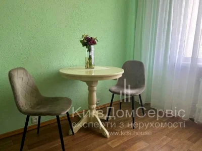 Квартира. Київ, Деміївська вул.