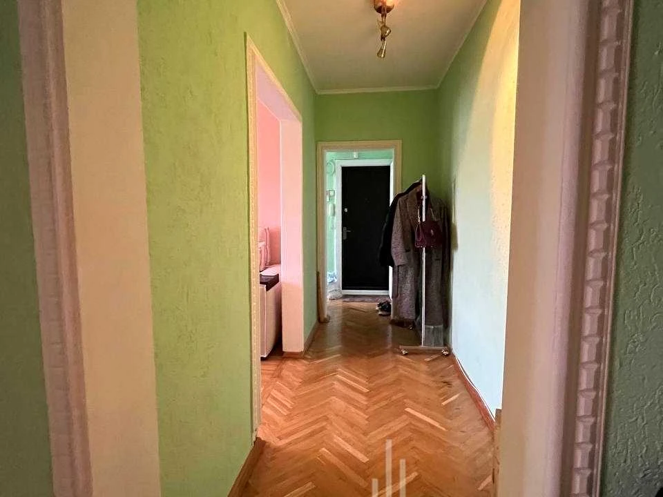 Квартира. Київ, Деміївська вул.