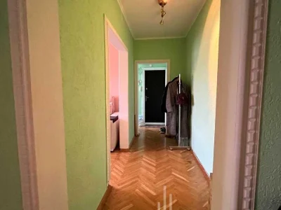 Квартира. Київ, Деміївська вул.