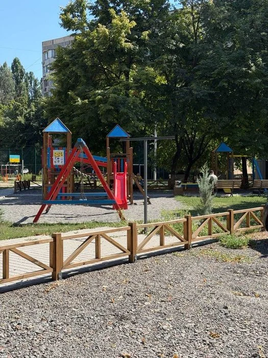 Продам  терміново однокімнатну квартиру на Академіка Заболот