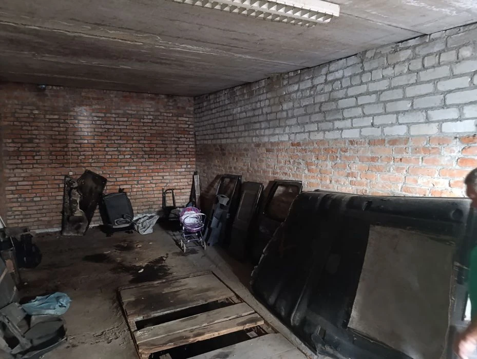 Продам гараж, центр, м. Ярослава Мудрого