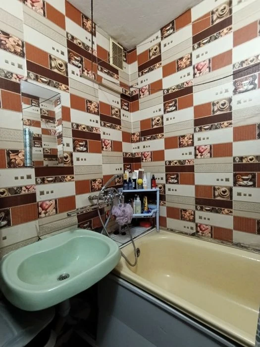 Продам 1 к квартиру Озерна