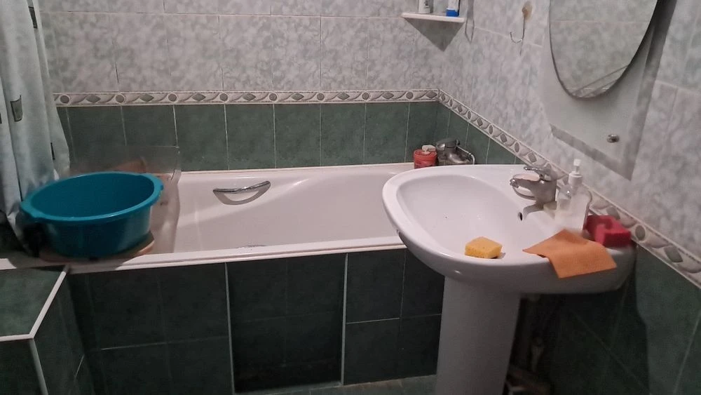 Продам "Чилійку" 3 кімнатну  квартиру в комунарському районі