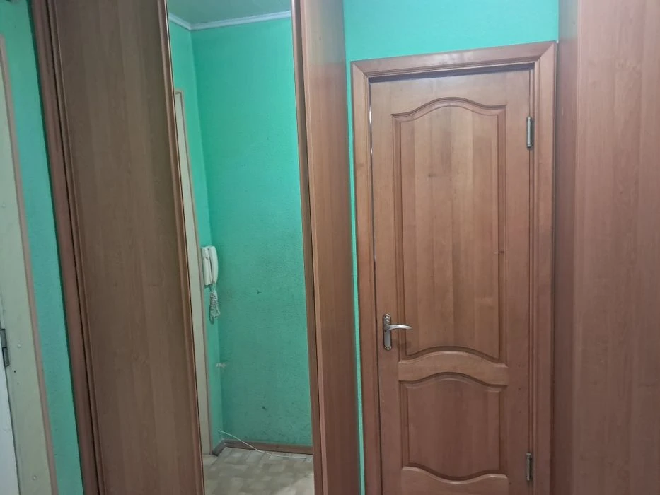 Продам "Чилійку" 3 кімнатну  квартиру в комунарському районі