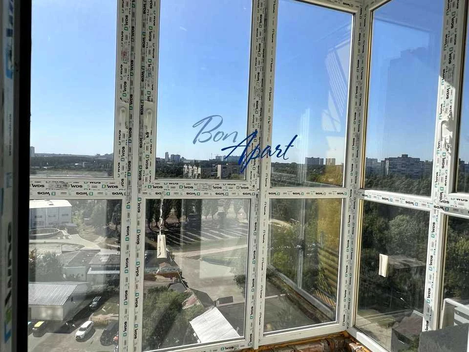 Квартира. Київ, Академіка Заболотного вул.