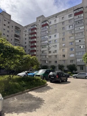Продам 2-х квартиру з автоном опаленням