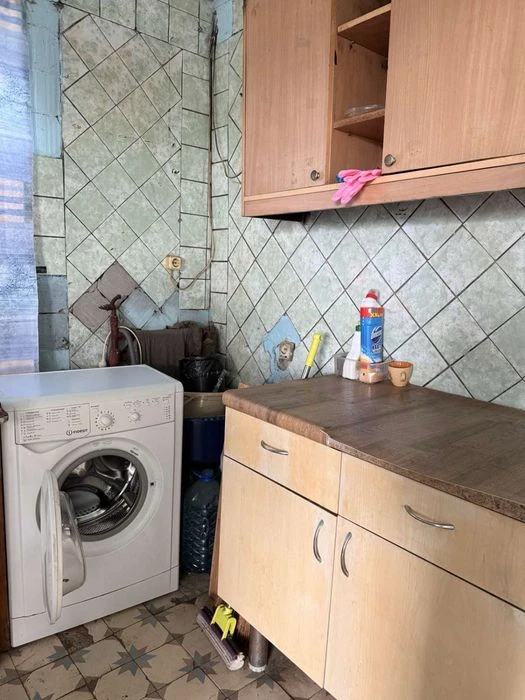 Продам 2 комнаты в доме гостиничного типа м. Киевская