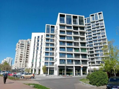 Квартира. Київ, Драгоманова вул.