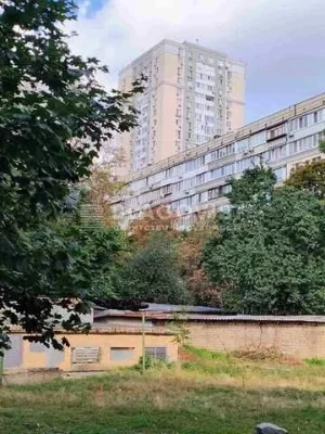 Продам 2 к.квартиру Шевченківський р-н Шулявська Шолуденка Г