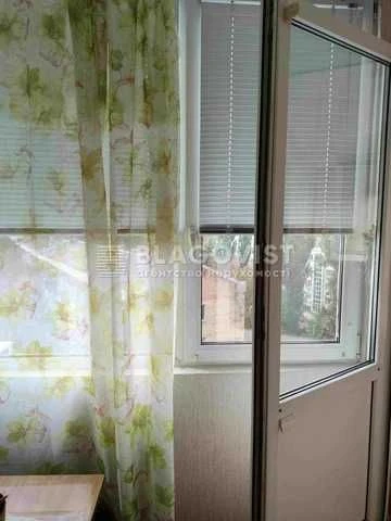 Продам 2 к.квартиру Шевченківський р-н Шулявська Шолуденка Г