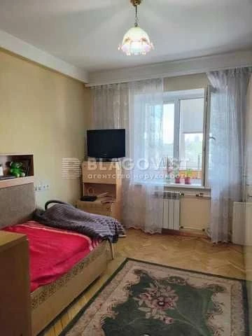 Продам 2 к.квартиру Шевченківський р-н Шулявська Шолуденка Г