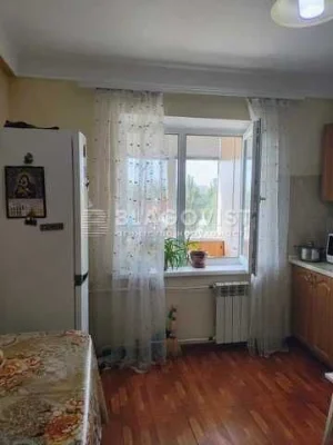 Продам 2 к.квартиру Шевченківський р-н Шулявська Шолуденка Г