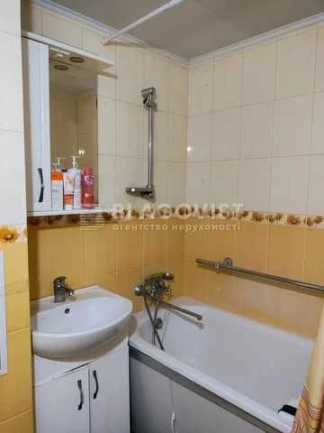 Продам 2 к.квартиру Шевченківський р-н Шулявська Шолуденка Г