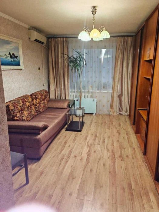 Продам велику 1-кімн квартиру за ремонтом низ Кирова Поля NK