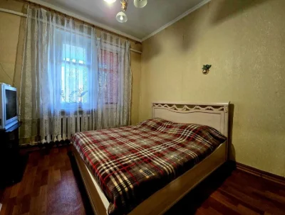 2к сталинка 60 м² на проспекте Леси Украинки (проспект Гагар