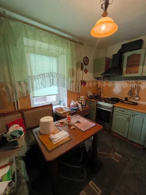 4к. квартира, вул. Вовчинецька. Зупинка "кобзарик"