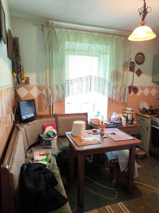 4к. квартира, вул. Вовчинецька. Зупинка "кобзарик"