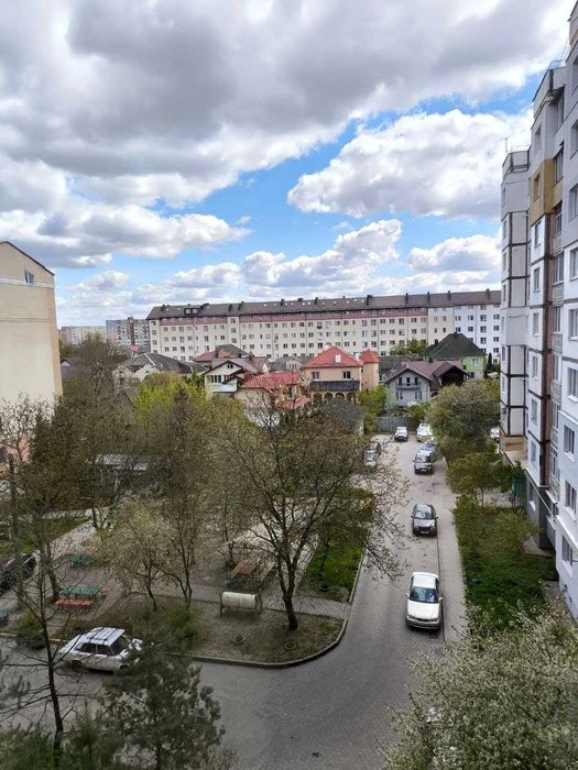 4к. квартира, вул. Вовчинецька. Зупинка "кобзарик"
