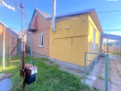 Продаж Дім