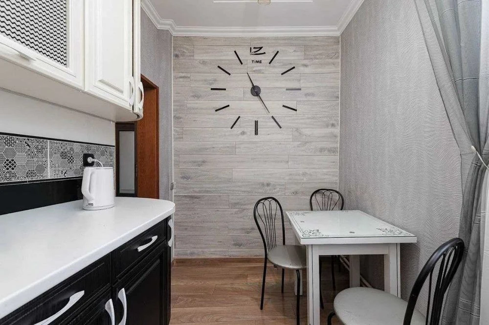 Продаж 3-кімнатної квартири з гаражем — вул. Городоцька, 200