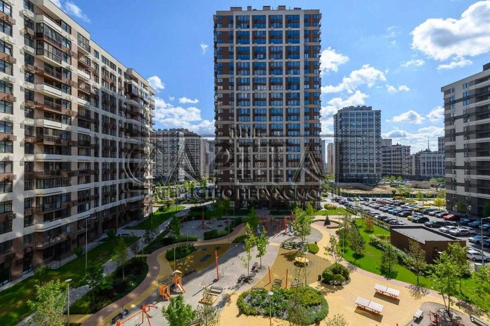 ПРОДАЖ квартира ЖК Варшавський 2