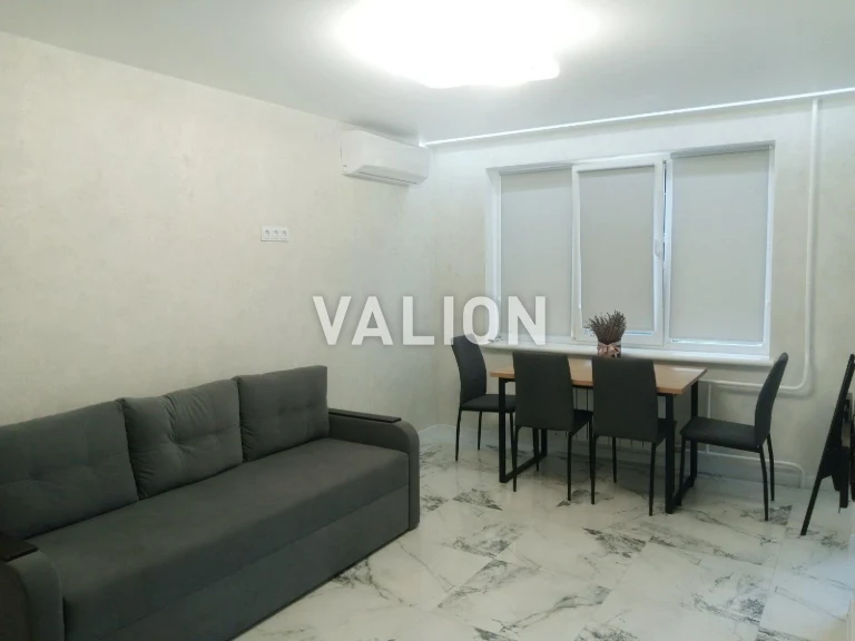 Продам 3 кімнатну квартиру. вул.Патріотів 98