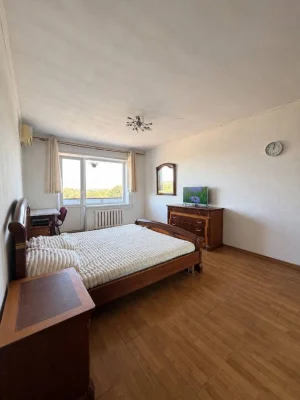 Продаж 2-кім. кв. Набережна Перемоги , житловий стан 8 повер