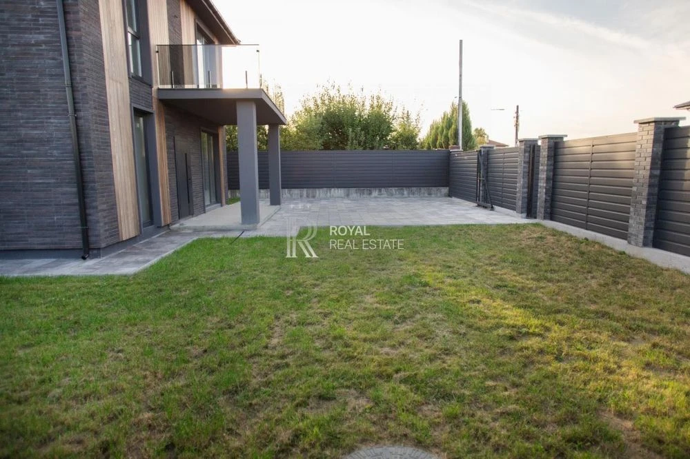 Продаж Будинок Київ КМ «Щастя» 5 кімнат 200 м² 8 соток Тепла