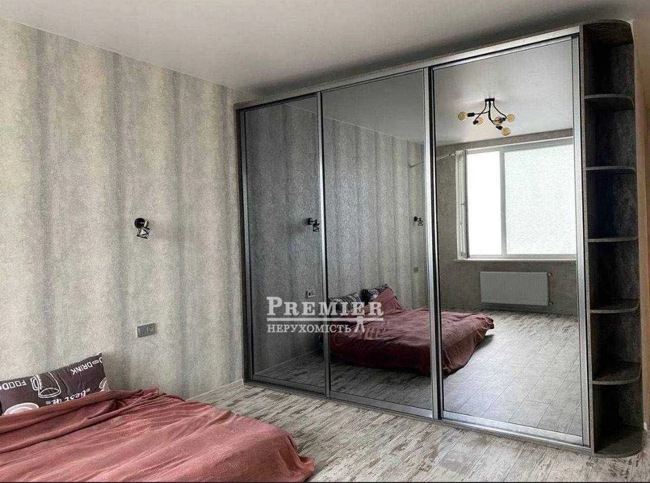1-кімнатна квартира, євроремонт, 16 ст. В. Фонтана