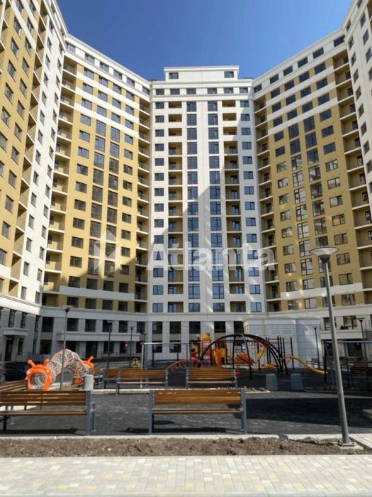 Дуже гарного планування 1-кімнатна квартира 40.06м з ремонто
