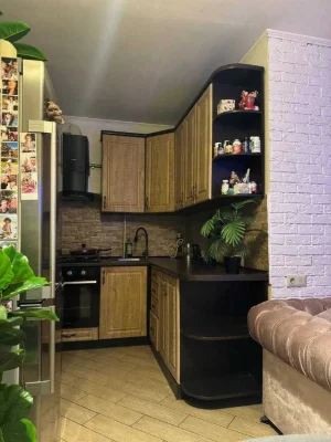 2-х кімнатна квартира з ремонтом і меблями, Пасічна.