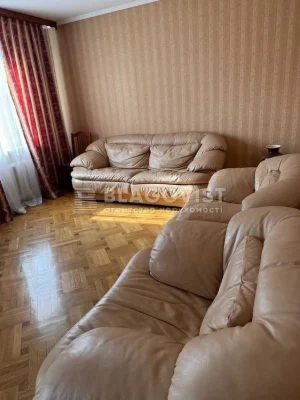 Продаж 2к квартири з ремонтом 82кв.м метро Позняки вулиця Гм