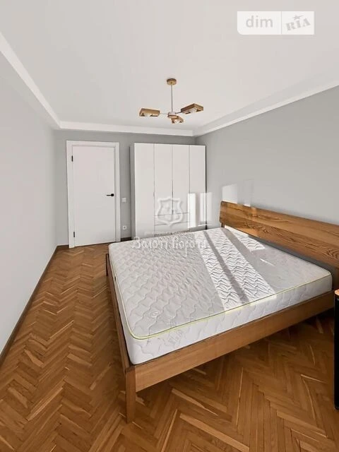 Продаж 2-кімнатної квартири 51.9 м², Плеханова вул., 6