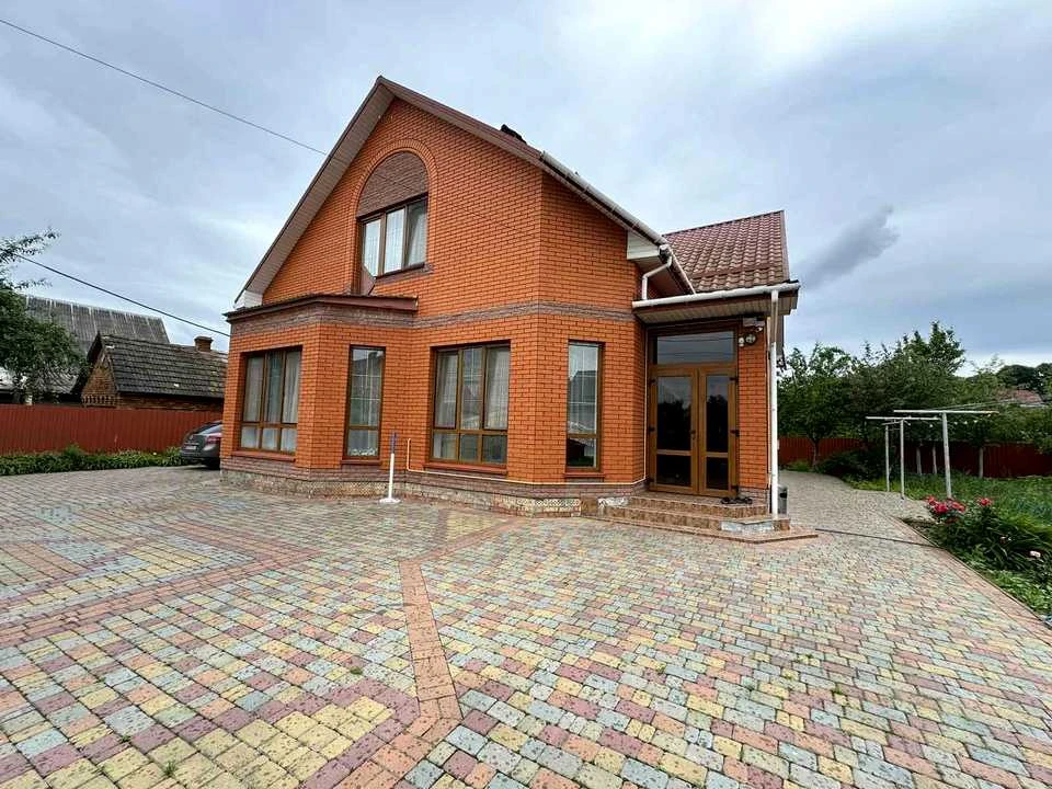 Будинок. Хмельницький, вул. Саварчука