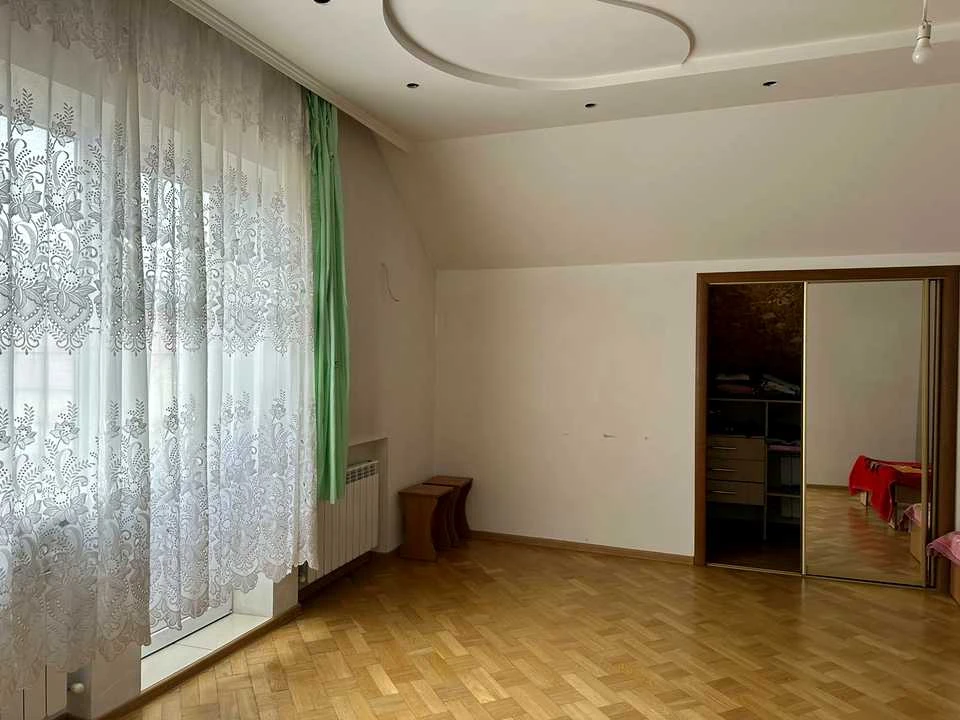 Будинок. Хмельницький, вул. Саварчука