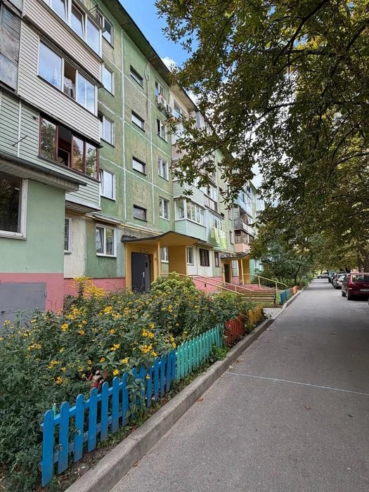 Купити 3 км квартиру 73 м² — просп. Перемоги, 187  Чернігів,