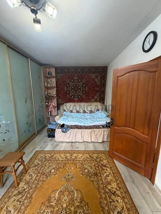 Будинок.  Вул.Декабристів. 5 кімнат.