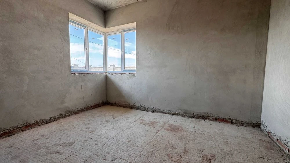 Новий будинок 129,6 м² з 5 сотками та власними комунікаціями