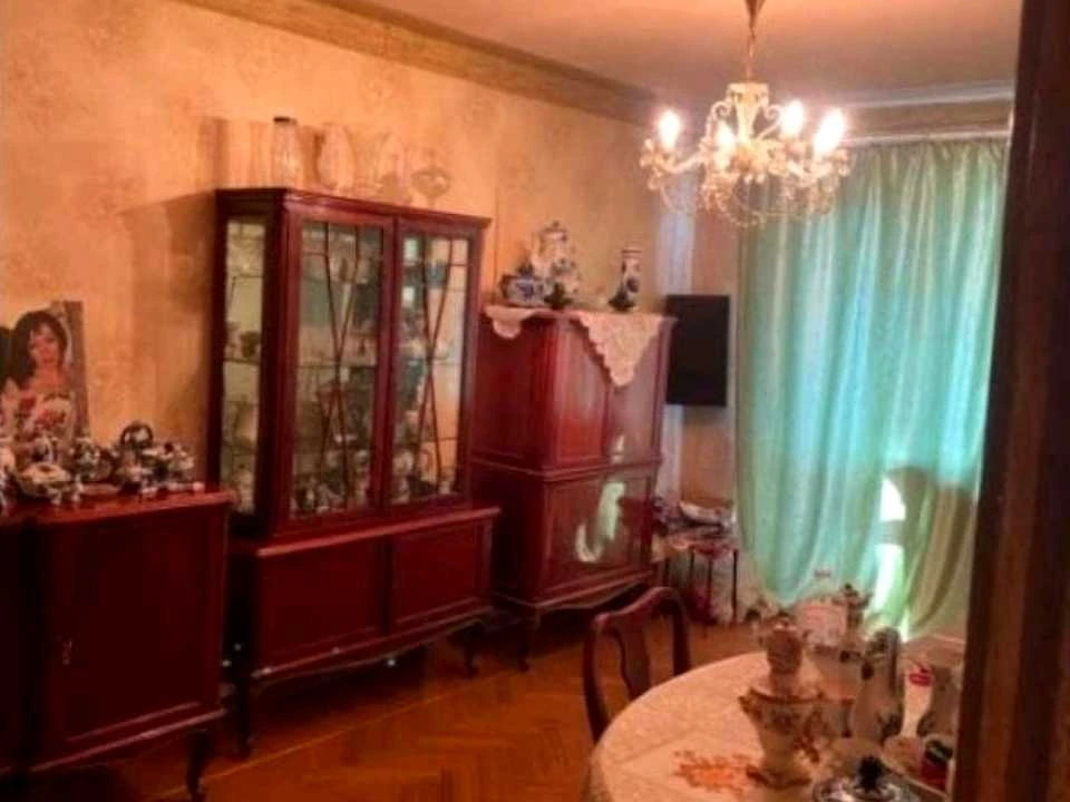 Квартира. Харків, Ювілейний просп. ()
