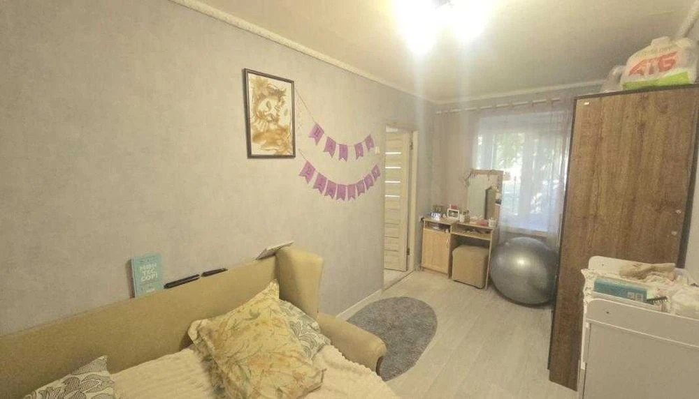 Продам 3к. кв. м.Индустриальная 10 минут