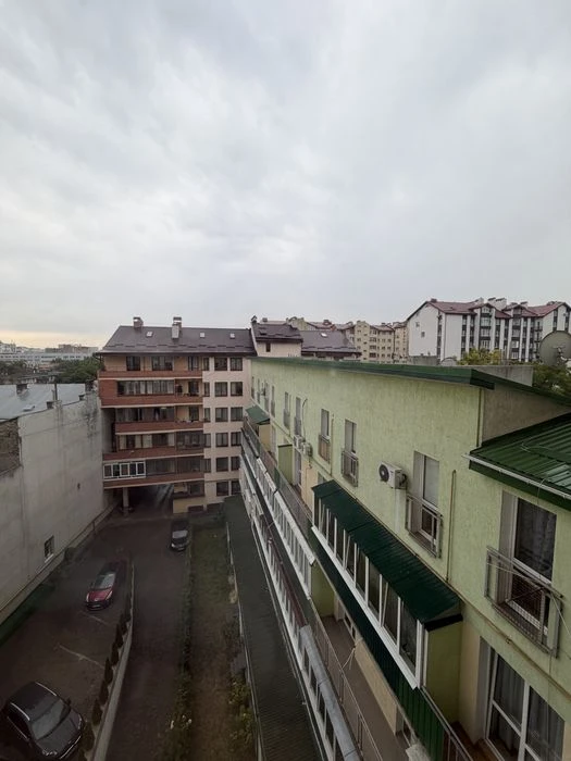 ТЕРМІНОВИЙ продаж квартири у новобудові з паркомісцем