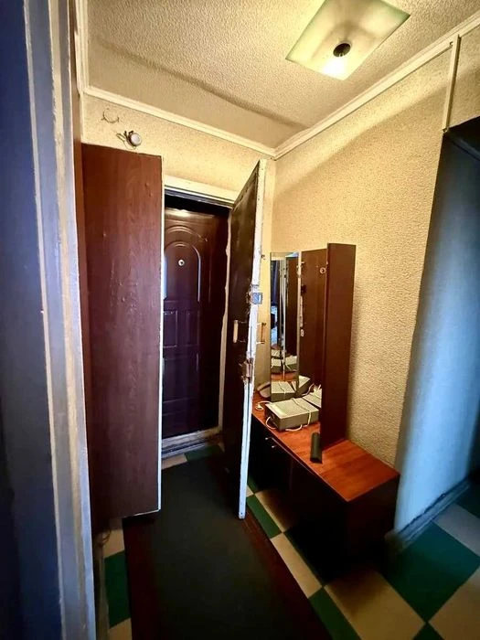 Продам 2к квартиру Степана Бандери вул. Озерка/Лесі Українки