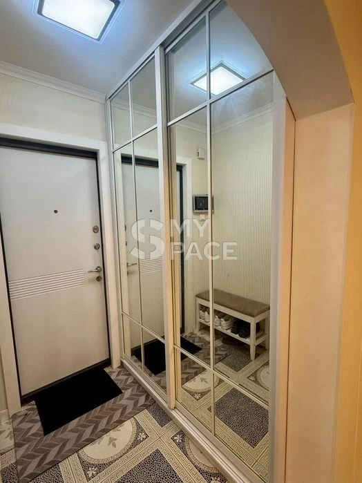 3к 99м з ремонтом на Троєщині вул Екстер 3 Цвєтаєвої Данькев