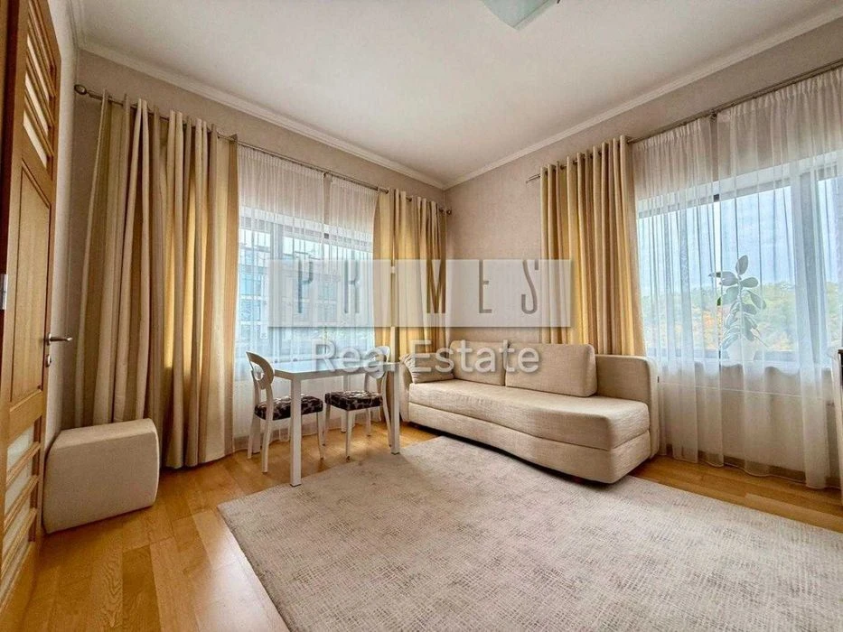 Продаж 6к будинку, гараж на 2 авто, цоколь, вул. Редутна, Пе
